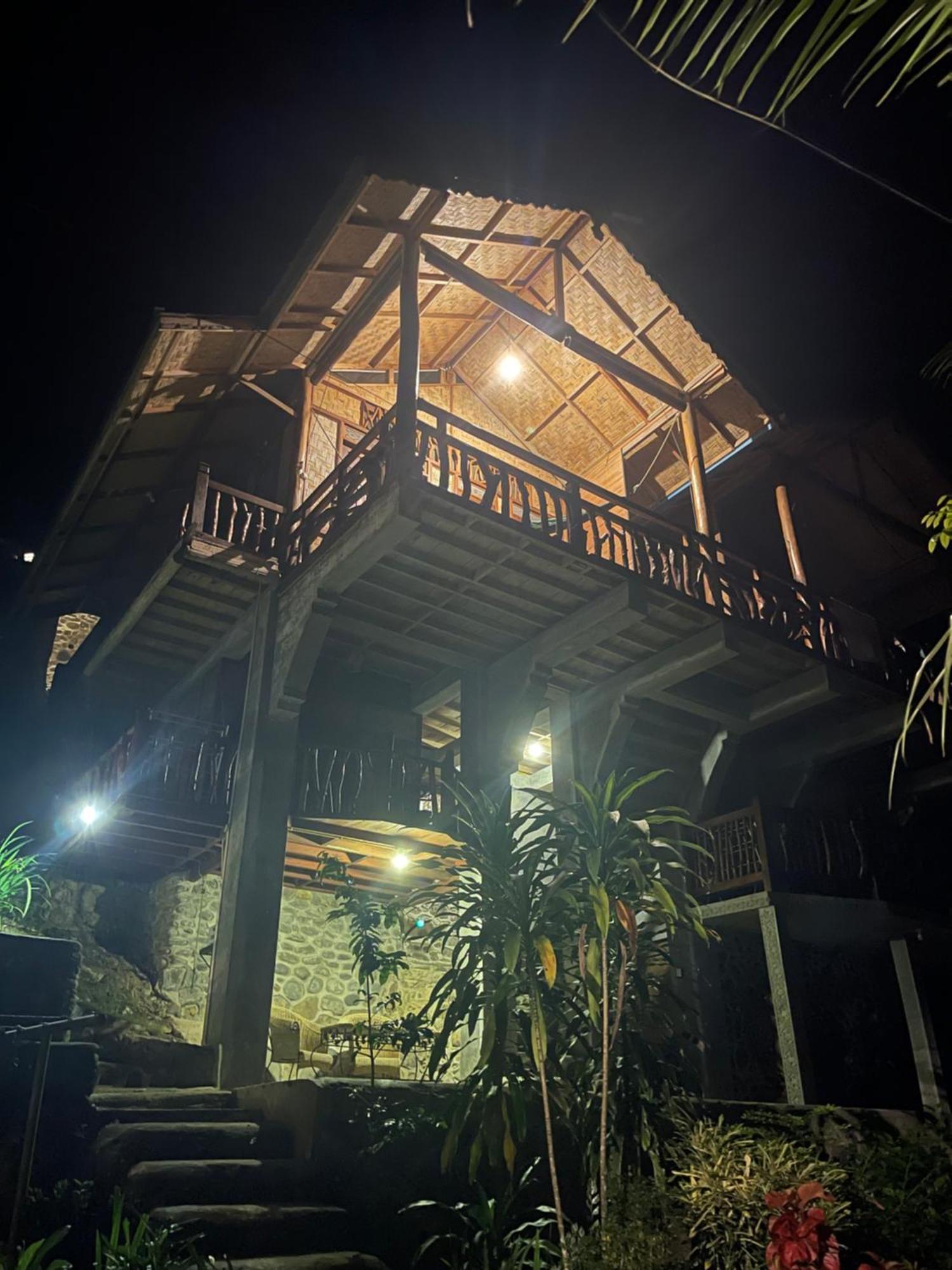 Kupu Kupu Garden Guest House & Cafe Bukit Lawang Bagian luar foto