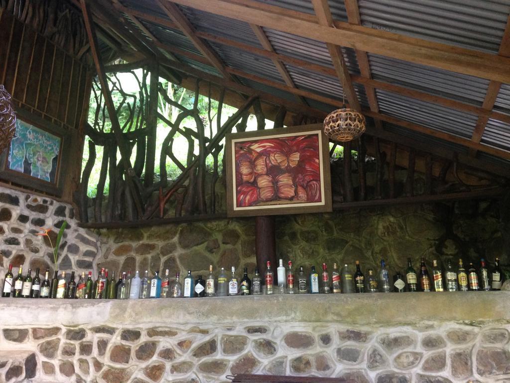 Kupu Kupu Garden Guest House & Cafe Bukit Lawang Bagian luar foto